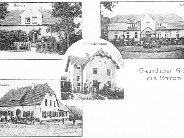 Pocztówka przedstawiająca szkołę, gospodę, dwór i budynek inspektoratu leśnego.