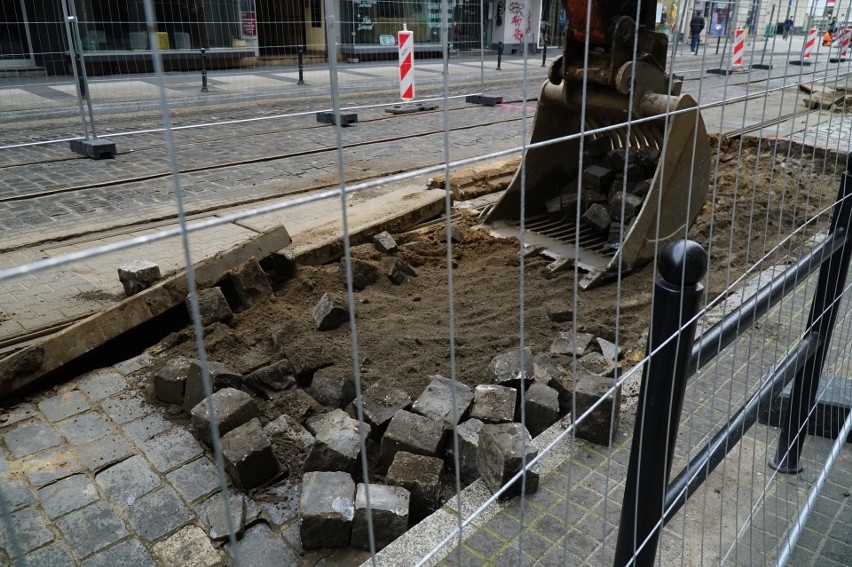 Rozpoczęły się prace w kolejnym etapie programu Centrum - na...