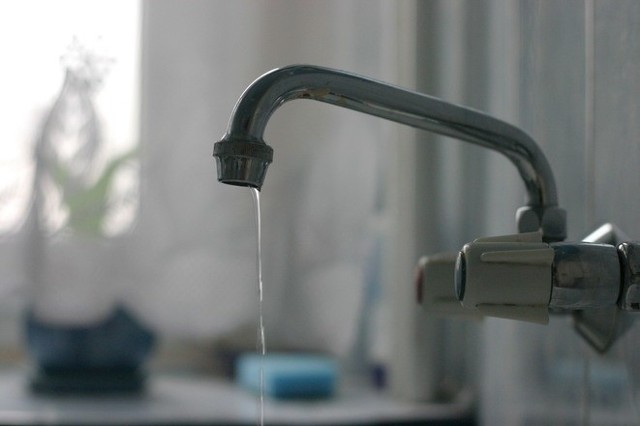 Dyrektor Zakładu Kanalizacji i Wodociągów podkreśla, że woda w gminie Miastko jest dobrej jakości, też smakowo.