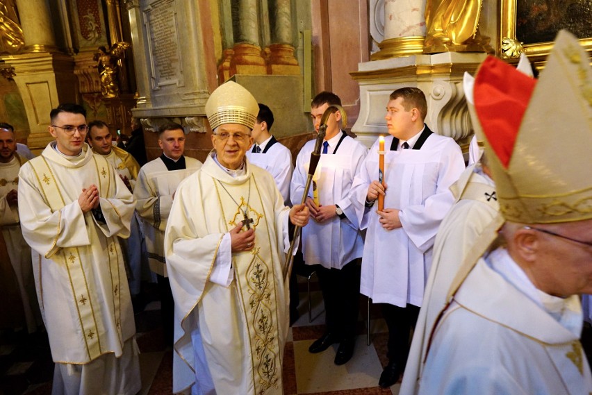 25. rocznica przyjęcia sakry biskupiej przez bp. Mieczysława Cisło. Zobacz zdjęcia