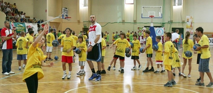 Marcin Gortat uczył najmłodszych wrocławian grać w koszykówkę