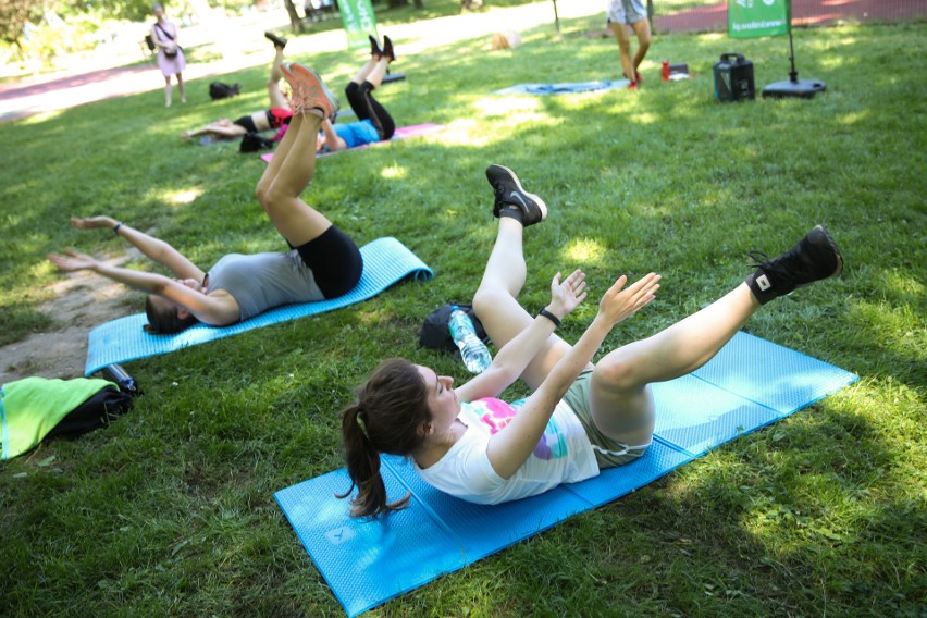 Aktywne Krakowianki na bezpłatnym maratonie fitness w Parku...