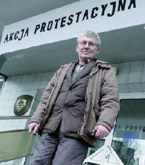 Tadeusz Łukian, szef &#8222;Solidarności&#8221; w Bison-Bialu, nie wyklucza zaostrzenia protestu, aż do strajku włącznie