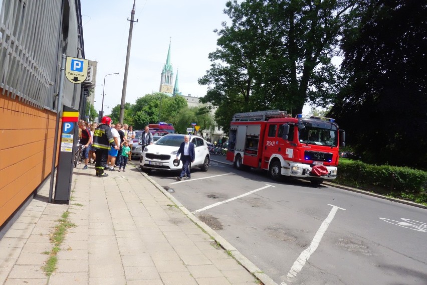 Pożar rektoratu PŁ, ogień w rektoracie Politechniki Łódzkiej przy Skorupki