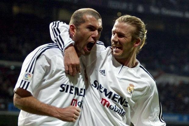 Zinedine Zidane i David Beckham w barwach Realu Madryt