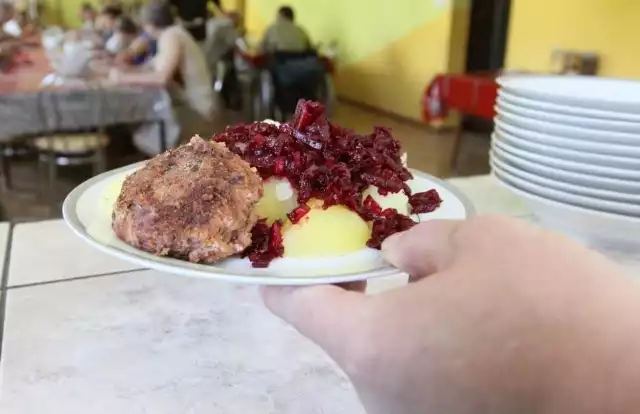 MOPS w Malborku. Kontrola dotyczy przetargu na dożywianie najuboższych.