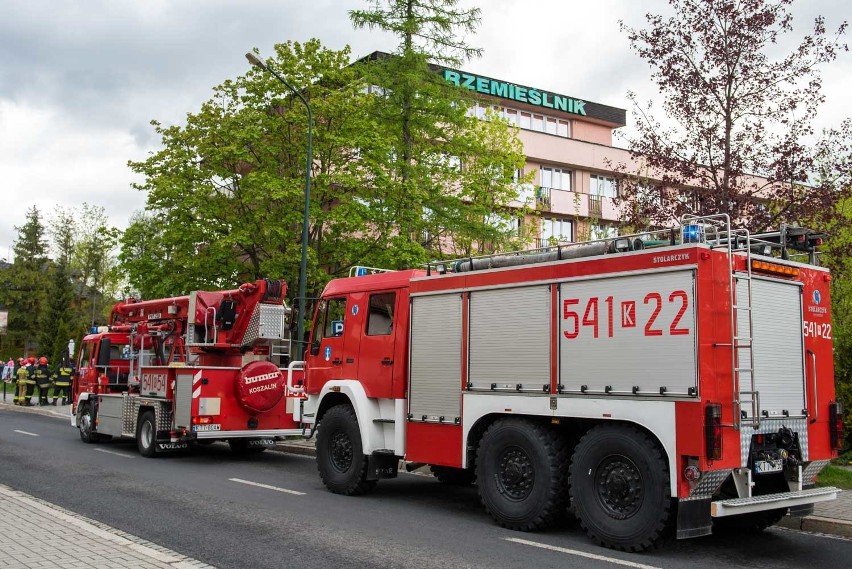 Zakopane. Alarm bombowy w hotelu. Ewakuacja turystów [ZDJĘCIA]