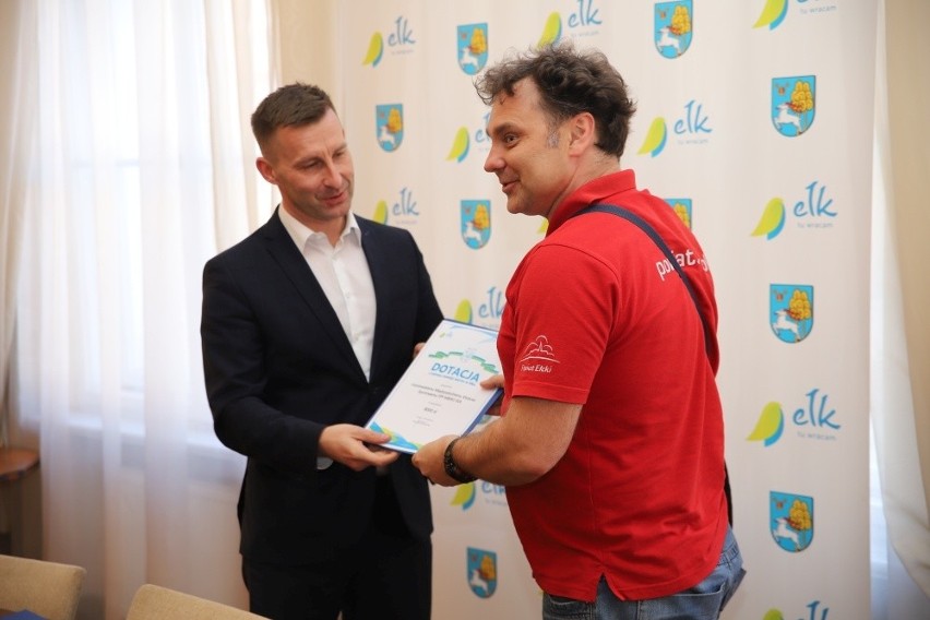 Prezydent Ełku przyznał 8 dotacji sportowych na rozwój ełckich klubów oraz ich zawodników (zdjęcia)
