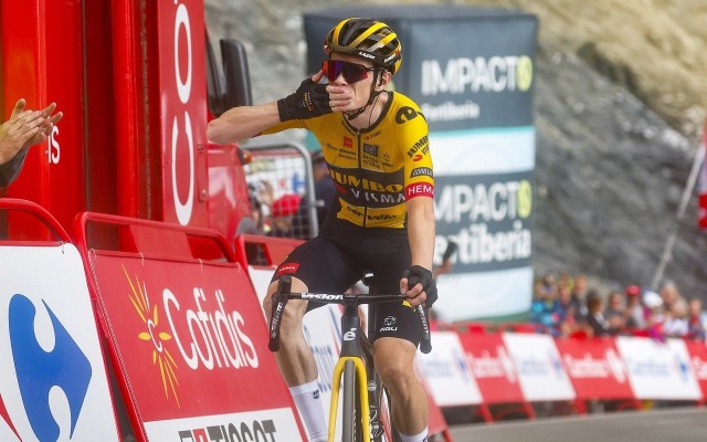 Duńczyk Jonas Vingegaard zwyciężył 13. etap Vuelta a Espana