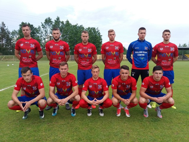 Wisła Sandomierz wygrała z Czarnymi 1:0 i awansowała do półfinału tych rozgrywek.