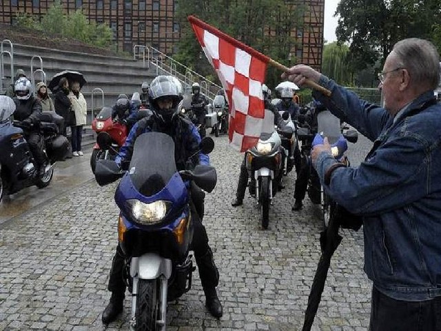 Motocykliści ruszyli z bydgoskiej Wyspy Młyńskiej