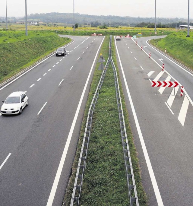 Obwodnica Krakowa kończy się na razie w szczerym polu