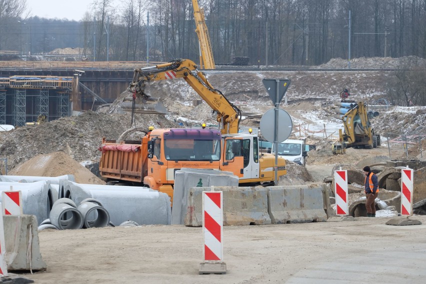 Trasa niepodległości to zachodnia obwodnica miasta. Ma...