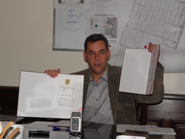 Burmistrz Arseniusz Finster cieszy się z kolejnych dowodów uznania dla parku 1000-lecia
