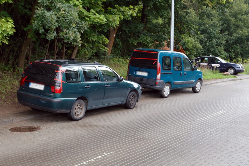 Na Wzgórzu Magellana w Gdańsku uszkodzono 10 samochodów