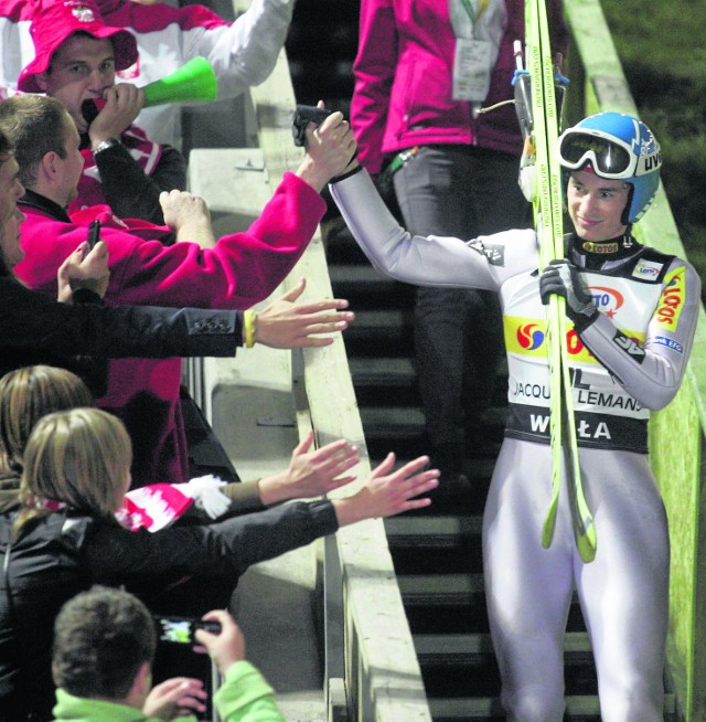 Obecność w Wiśle Kamila Stocha, czyli podwójnego mistrza olimpijskiego z Soczi, jest największym magnesem dla kibiców