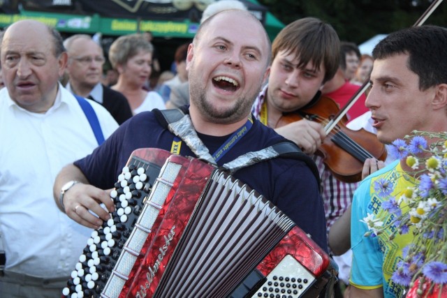 Bytowska Watra - śpiewali, tańczyli, bawili się