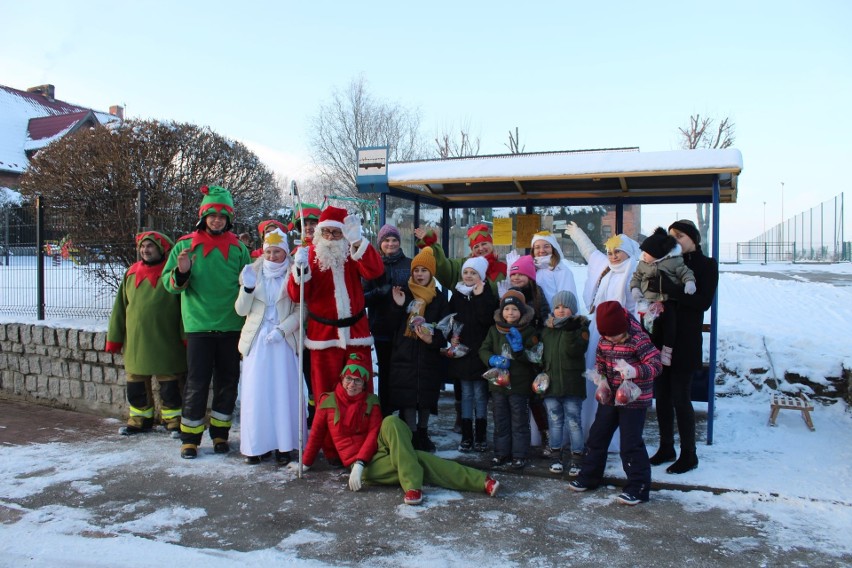 Święty Mikołaj odwiedził wszystkie dzieci w gminie Radłów