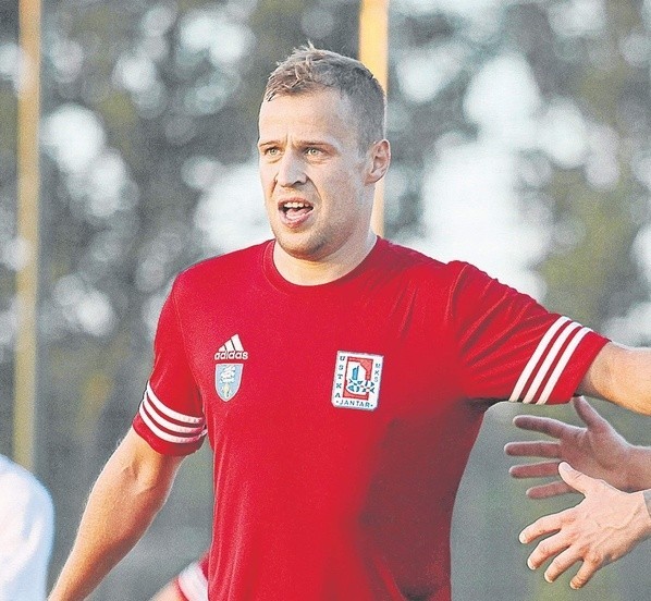 Kamil Wójcik zdobył bramkę na wagę trzech punktów dla Ustki i został bohaterem meczu