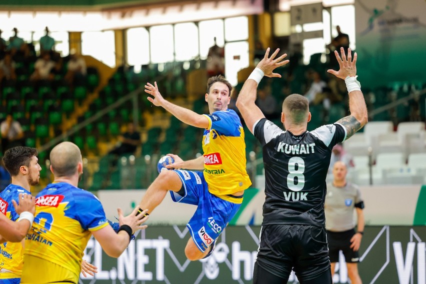 IHF Super Globe. Łomża Industria Kielce w pierwszym meczu jak w PGNiG Superlidze, 21 bramek różnicy