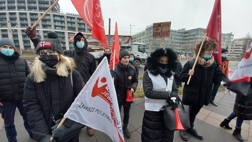 Protest pracowników sklepów sieci Kaufland 6.12.2021