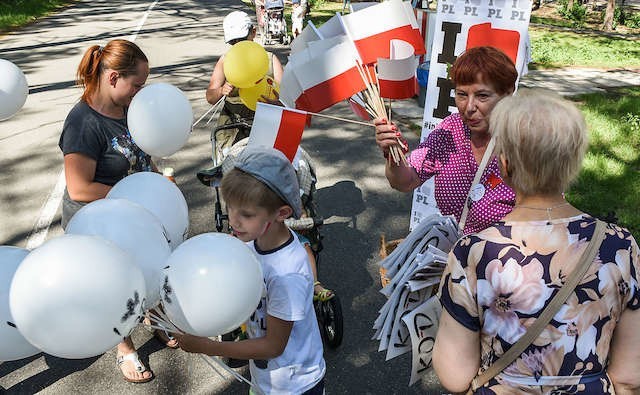 Jedną z ostatnich inicjatyw lokalnego Komitetu Obrony Demokracji był czerwcowy Piknik w Myślęcinku