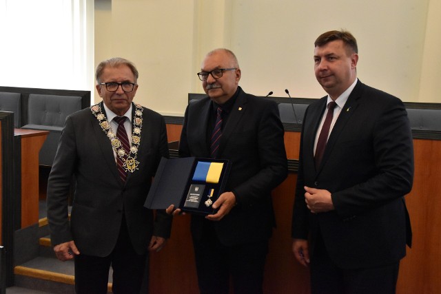 Województwo zostało uhonorowane specjalnym odznaczeniem przez władze Dniepropietrowskiej Rady Obwodowej.