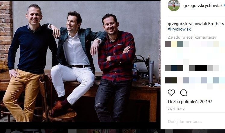 Grzegorz Krychowiak pokazał swoich dwóch braci! Trzech przystojniaków na jednym zdjęciu. Podobni, czy niepodobni? Internauci komentują 
