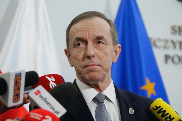 Prokuratura Regionalna w Szczecinie zarzuciła marszałkowi Grodzkiemu cztery czyny zabronione o charakterze korupcyjnym.