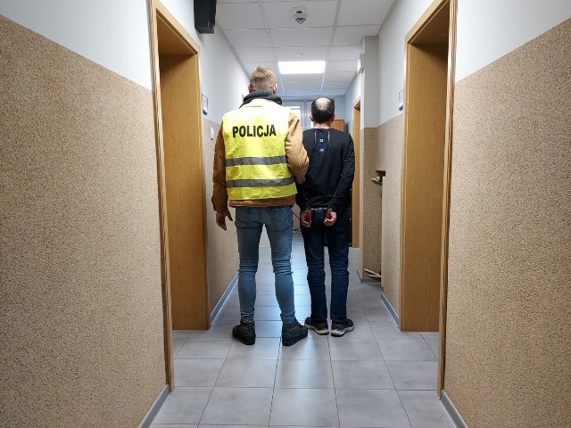 Po zatrzymaniu w Krakowie rabusie z Gruzji trafili do aresztu policyjnego w Zgierzu.