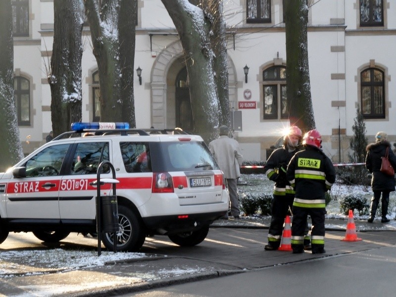 Alarm wszczął więzień na prośbę kolegi, którego czekała...