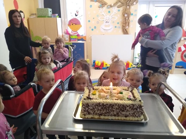 Żłobek "Kraina Maluszka" w Sędziszowie świętował swoje pierwsze urodziny. Był tort, radość i super wspomnienia.
