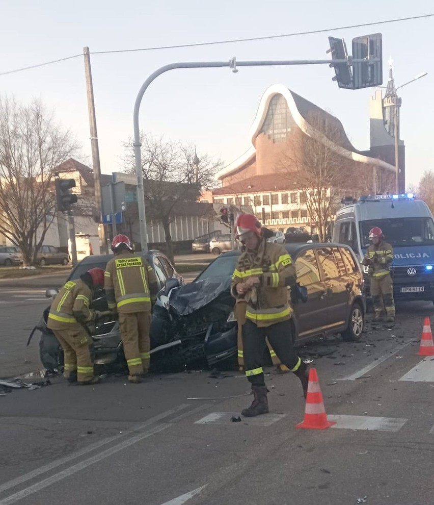 Wypadek na skrzyżowaniu Hallera z Gajową w Białymstoku....