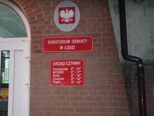 Sprawą teraz zajmuje się kuratorium, a dokładnie rzecznik...