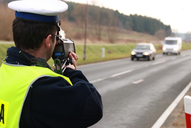 W Białogardzie policjanci zatrzymali pirata drogowego.