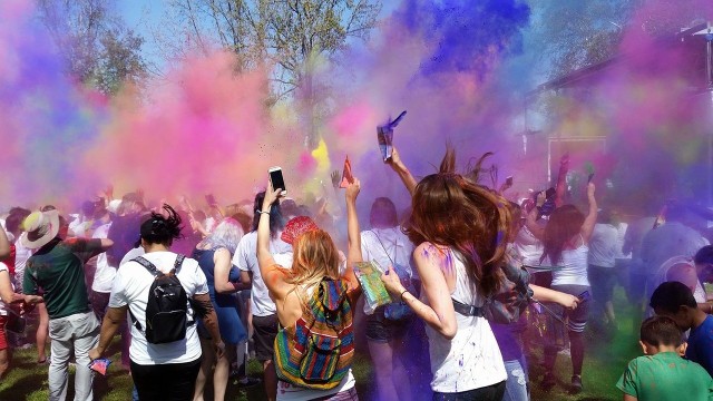 "Trzy godziny dla Rodziny", czyli plenerowy piknik rodzinny w Nagłowicach. Wśród atrakcji Festiwal Kolorów.