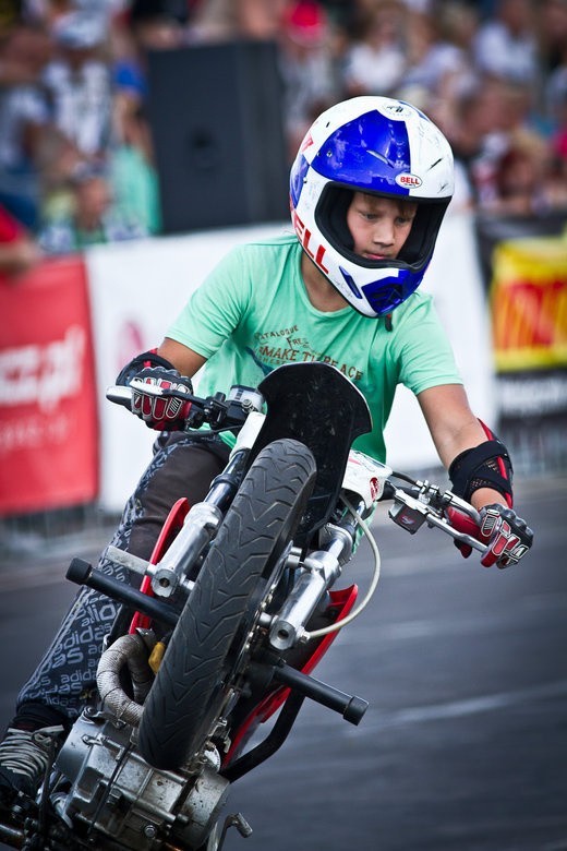 Akrobaci na motocyklach. Plus Stunt Grand Prix 2013 w Bydgoszczy