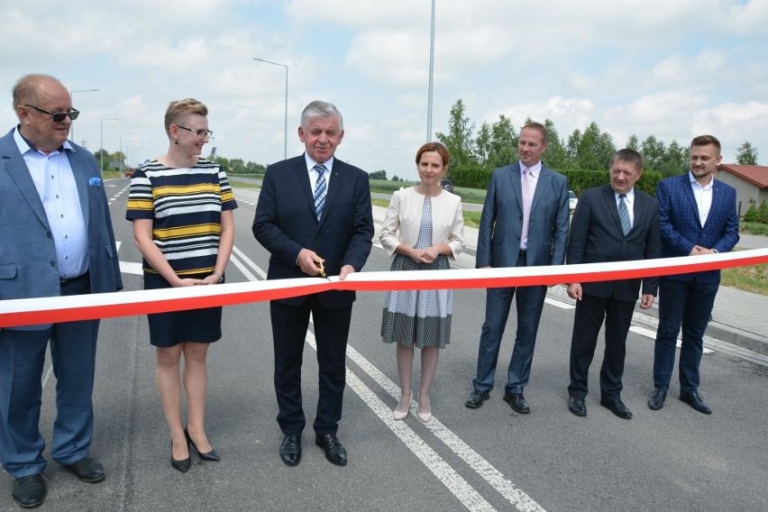 Droga Piotrków - Wysokie już po remoncie. Fragment najdłuższej drogi w Polsce jest gotowy