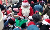 W Grudziądzu na Rynku rozpoczął się Jarmark św. Mikołaja. Zdjęcia z mikołajek i program na kolejne dni