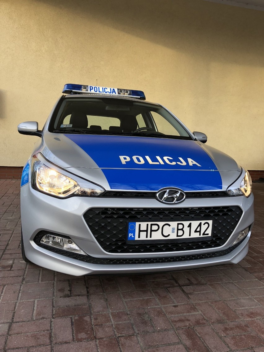 Policjanci z Białych Błot i Koronowa mają nowe radiowozy [ZDJĘCIA]