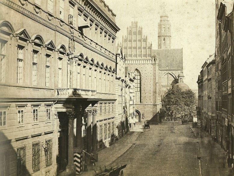Wrocław, Pałac Hatzfeldów w latach 1870-75.