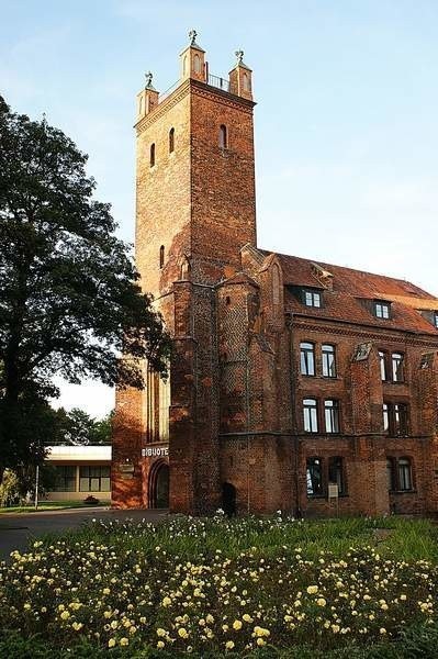 Do soboty w Słupsku trwa akcja "Żywa biblioteka&#8221;. Będzie można porozmawiać o tolerancji, ale również posłuchać muzyki.