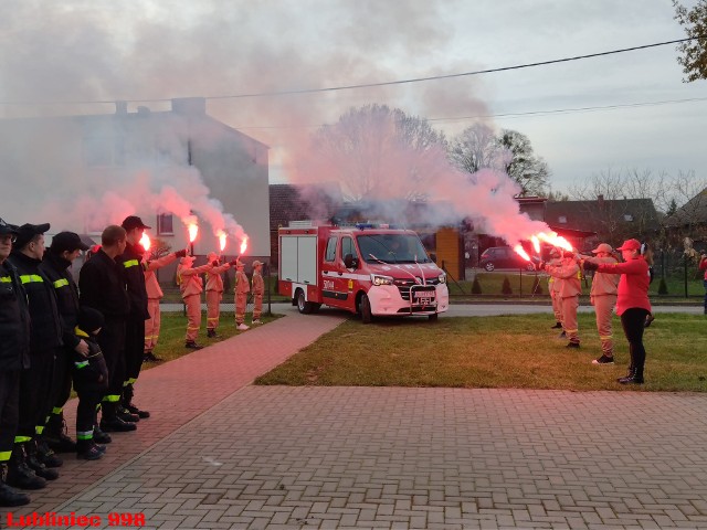 Nowy wóz strażacki trafił do OSP Wierzbie w gminie Koszęcin