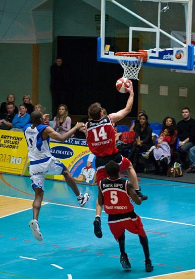 Fotogaleria z meczu DBE Kotwica Kolobrzeg - Bank BPS Basket...