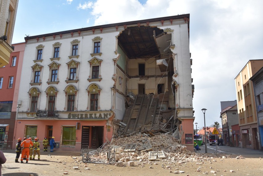 Rybnik. Zawalił się Świerklaniec, najstarsza karczma w...