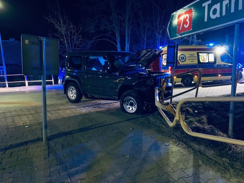 Kierująca w szpitalu po wieczornym wypadku na drodze krajowej numer 73 w Morawicy. Zobaczcie zdjęcia