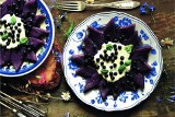 Jagodowe kopytka na słodki obiad. Odkryj przepis na grodzieńskie kluski z czernic. Tak łączono ziemniaki z owocami