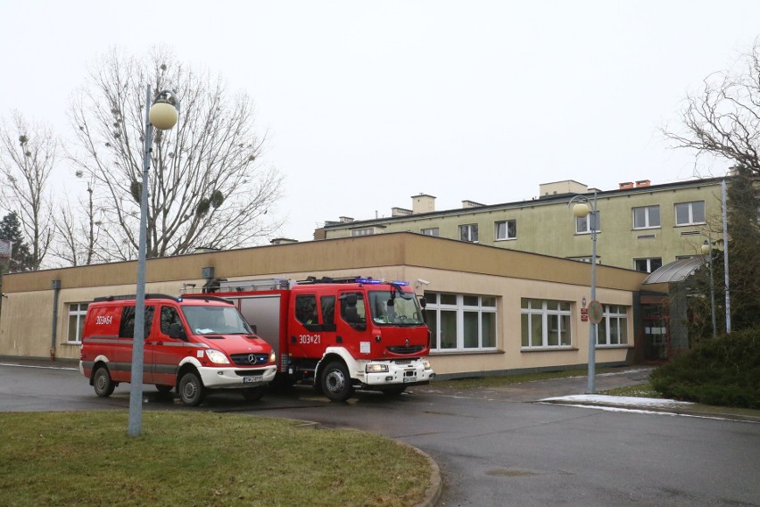 Wrocław: Alarm bombowy i akcja służb w urzędach (ZDJĘCIA)