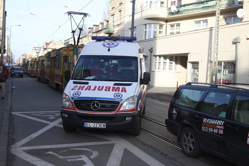 Wypadek na Gdańskiej. Piesza potrącona przez samochód [ZDJĘCIA+FILM]