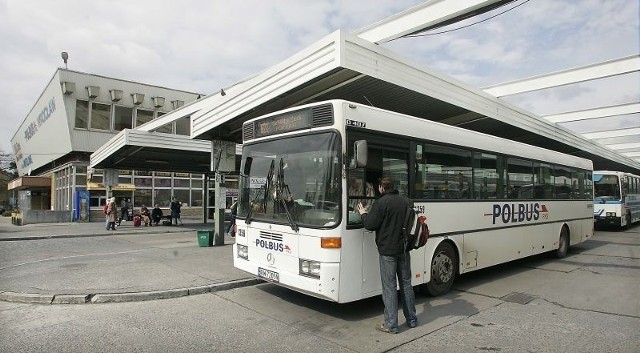 Polbus rozważy możliwość zatrzymywania się na dwóch przystankach w Zduńskiej Woli